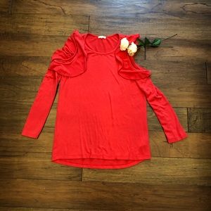 Cold Shoulder Tunic by Pleion in Size Medium.